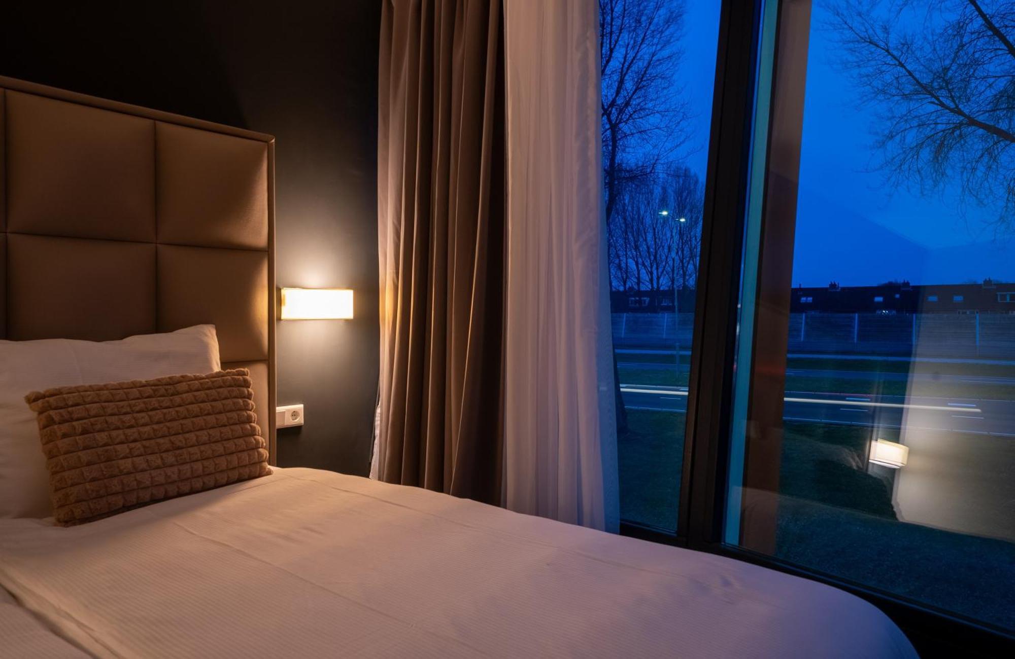 Ma Airport Hotel Hoofddorp Extérieur photo
