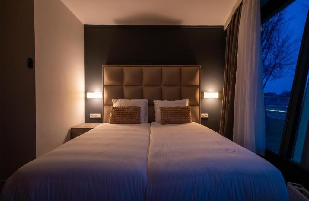 Ma Airport Hotel Hoofddorp Extérieur photo
